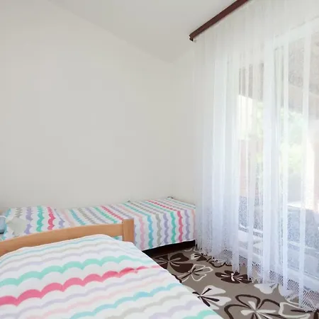 Apartman Anemona Apartment *